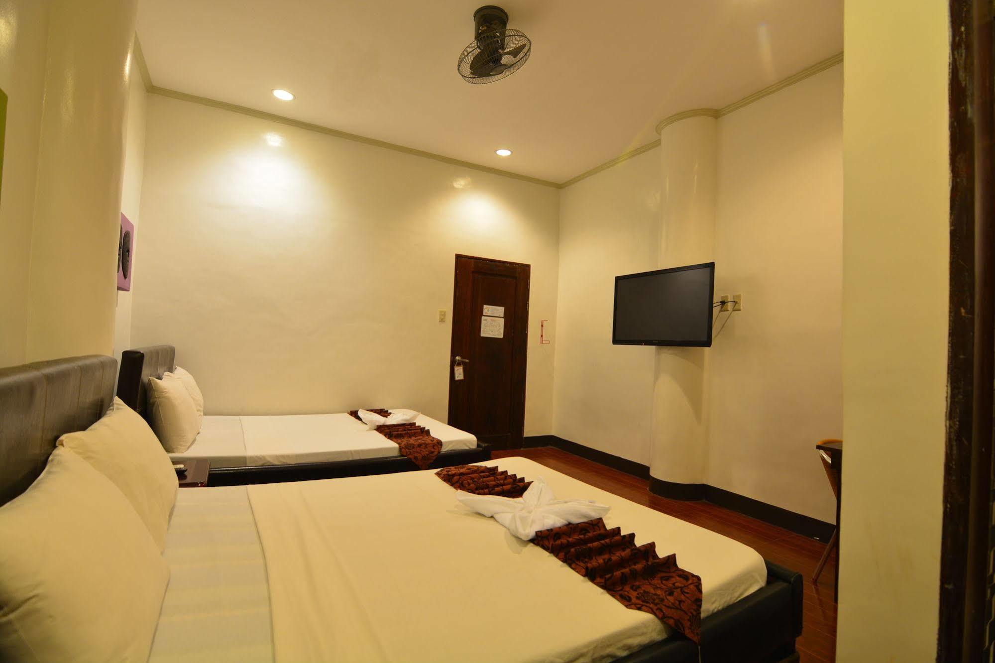 Kawayanan Heights Inn Корон Екстер'єр фото
