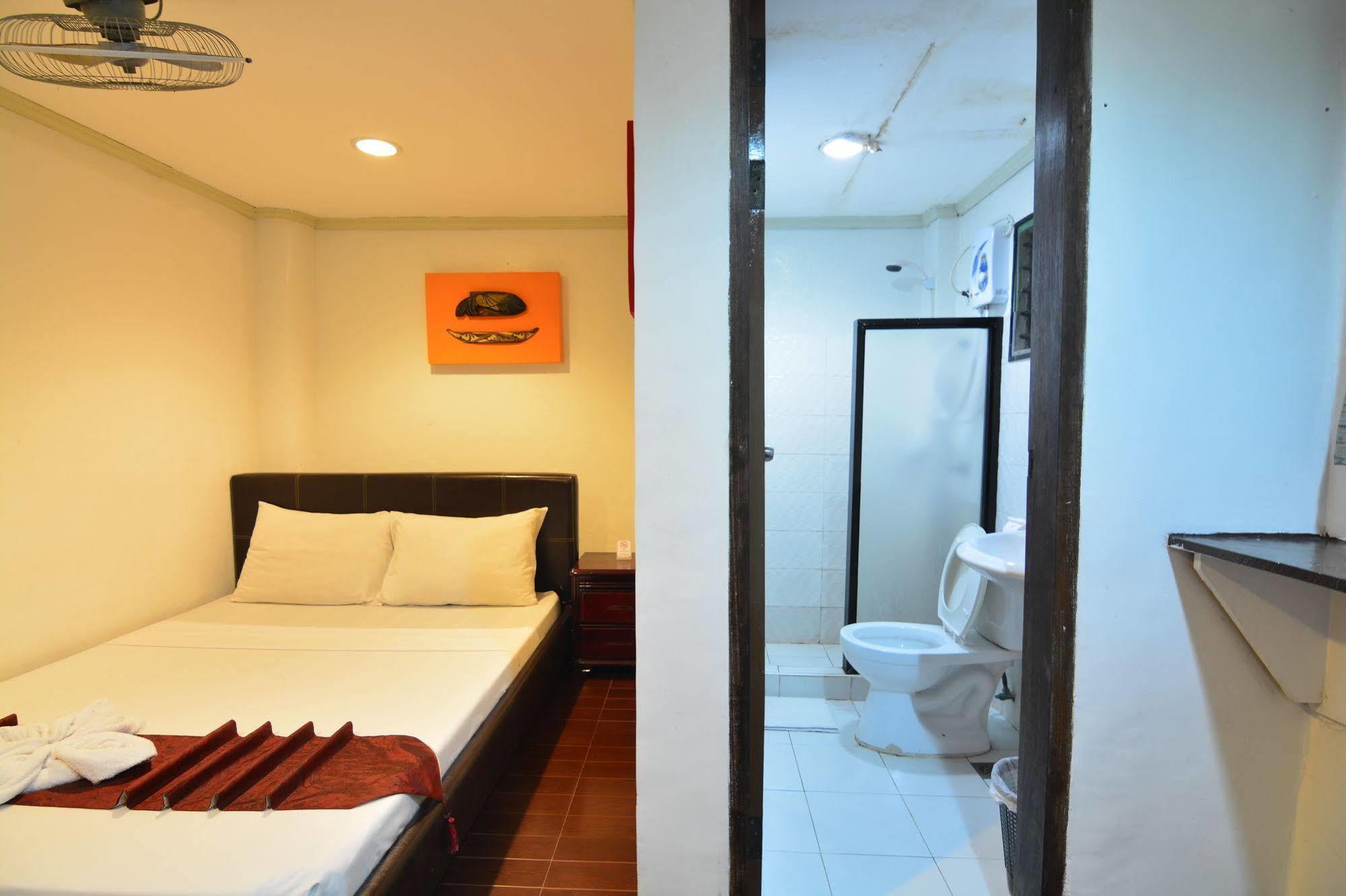 Kawayanan Heights Inn Корон Екстер'єр фото